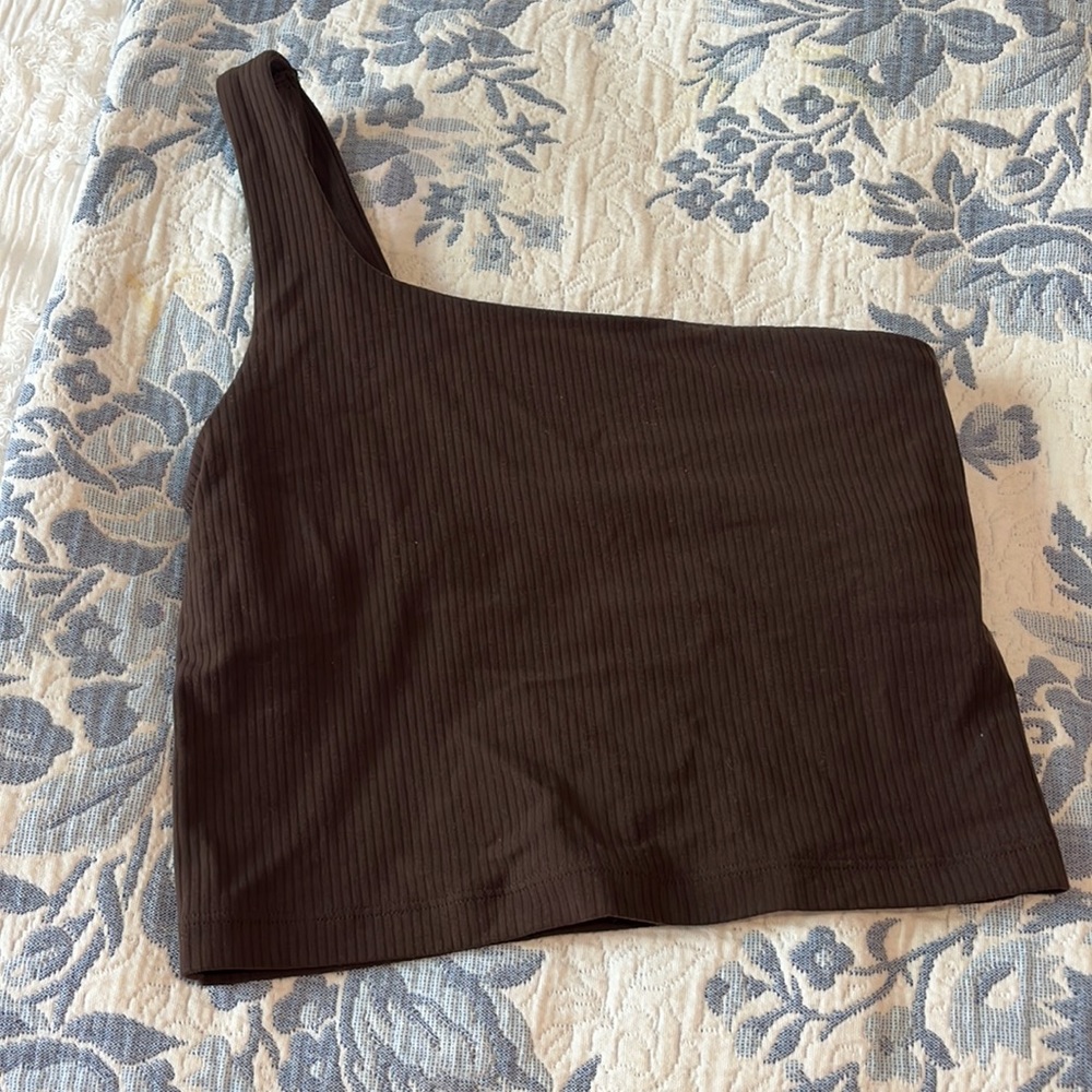 Lululemon top